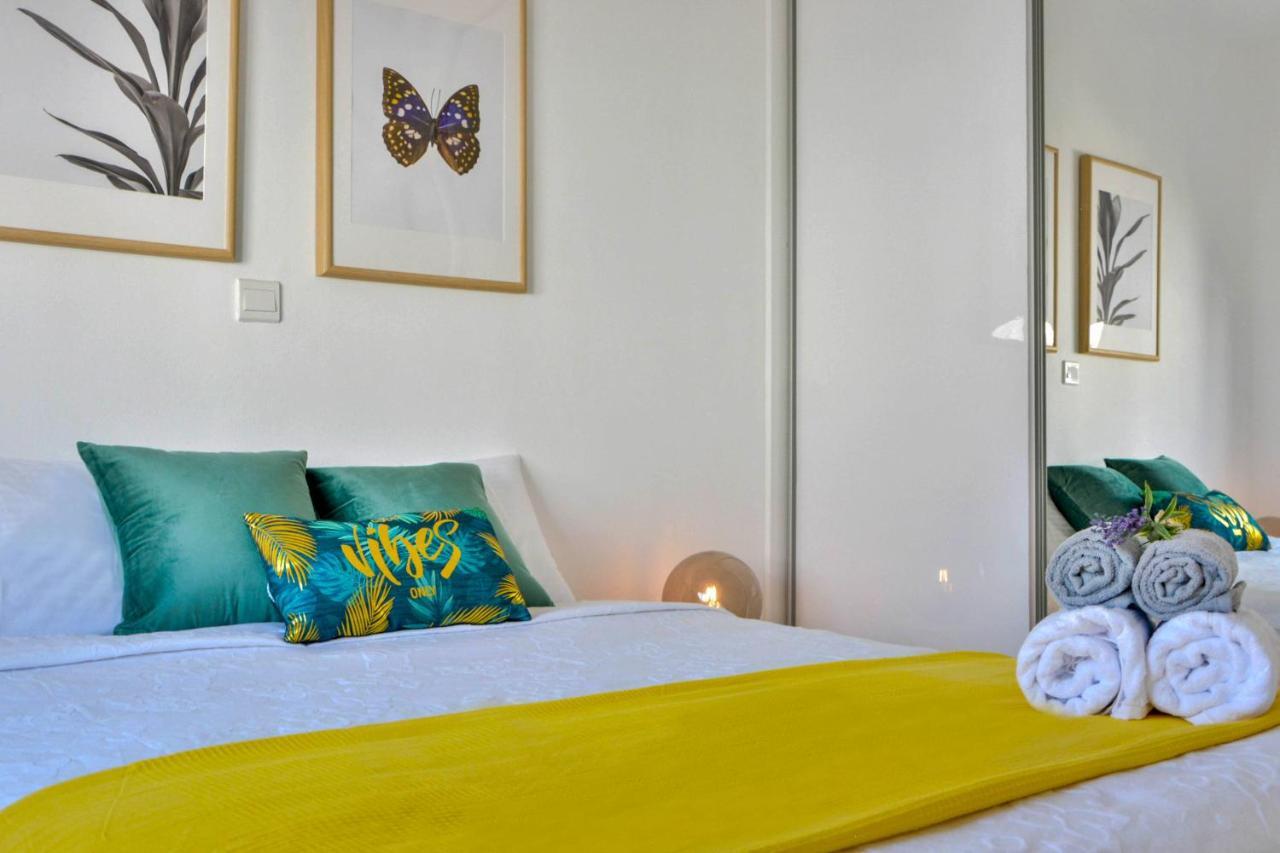 Phaedrus Living: Seaside Luxury Flat Lighthouse 67 Apartment Paphos Bagian luar foto